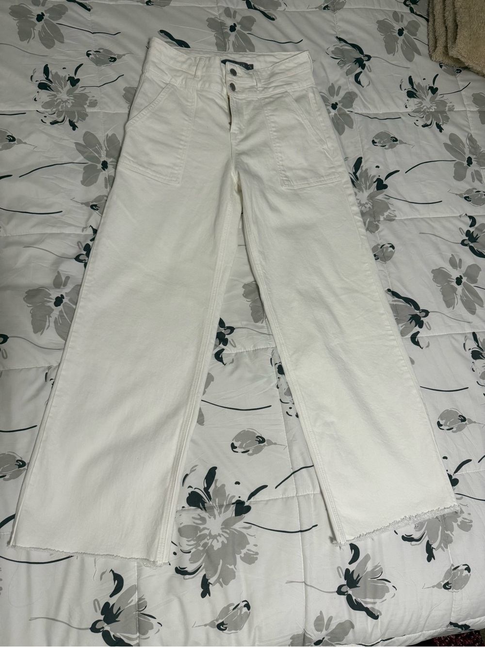 Just USA White High-Rise Wide Leg Jeans with Patch Pockets